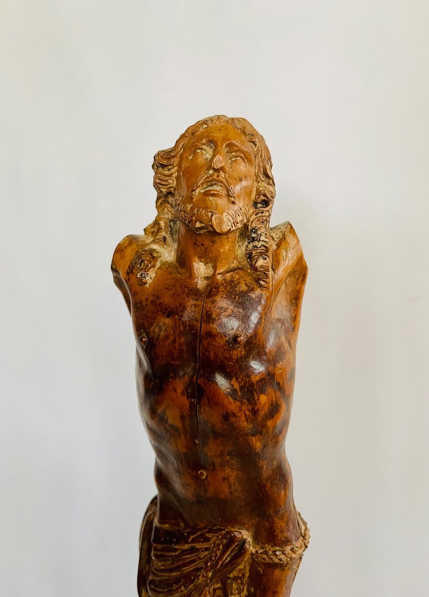 Christ In Carved Wood -photo-1